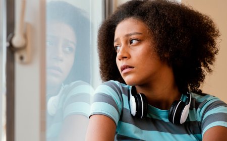 “The Reality of Being a Teenager Today: Pressure, Identity, and Growth in a Fast-Paced World”