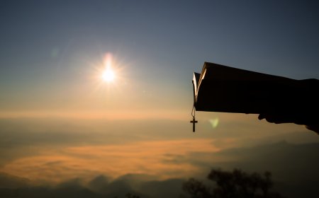 Faith in a Fast World: How Teens Are Rediscovering Christianity Today
